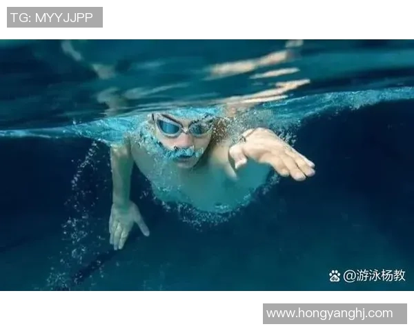 自由泳呼吸技巧解析：如何提高呼吸效率与减少体力消耗